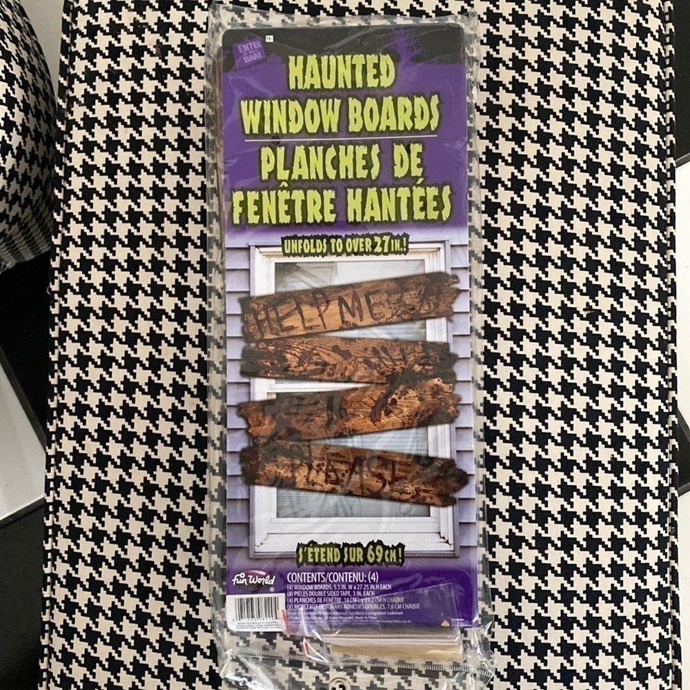 NEW HAUNTED HALLOWEEN HOUSE WINDOW BOARDS 27”Inches